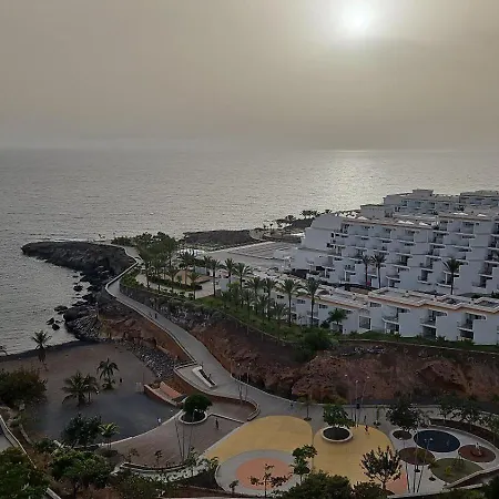Semesterbostad Pleasantly Studio With A Sea View And Pool, Paraiso Del Sur 611